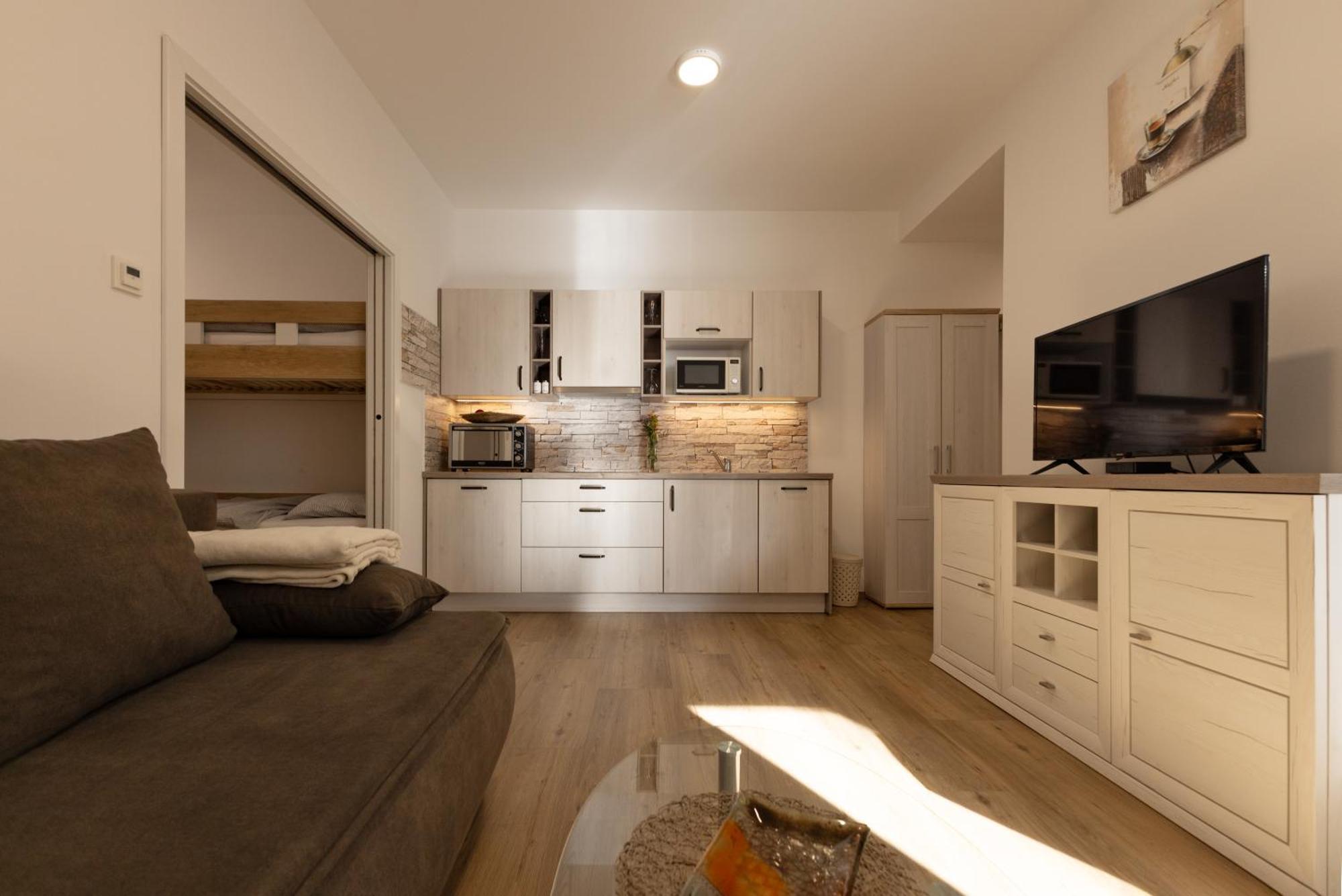 Apartmaji "La Vie Est Belle" Kranjska Gora Exterior foto
